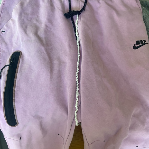 Nike tech pants - Picture 3 of 3
